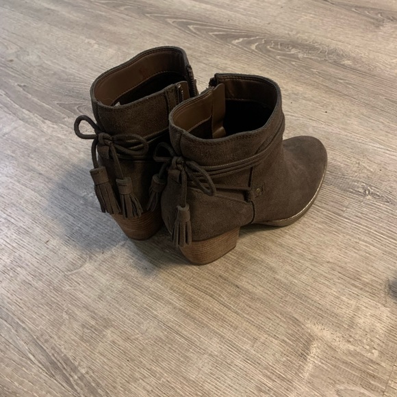 Women’s Booties - Picture 3 of 3